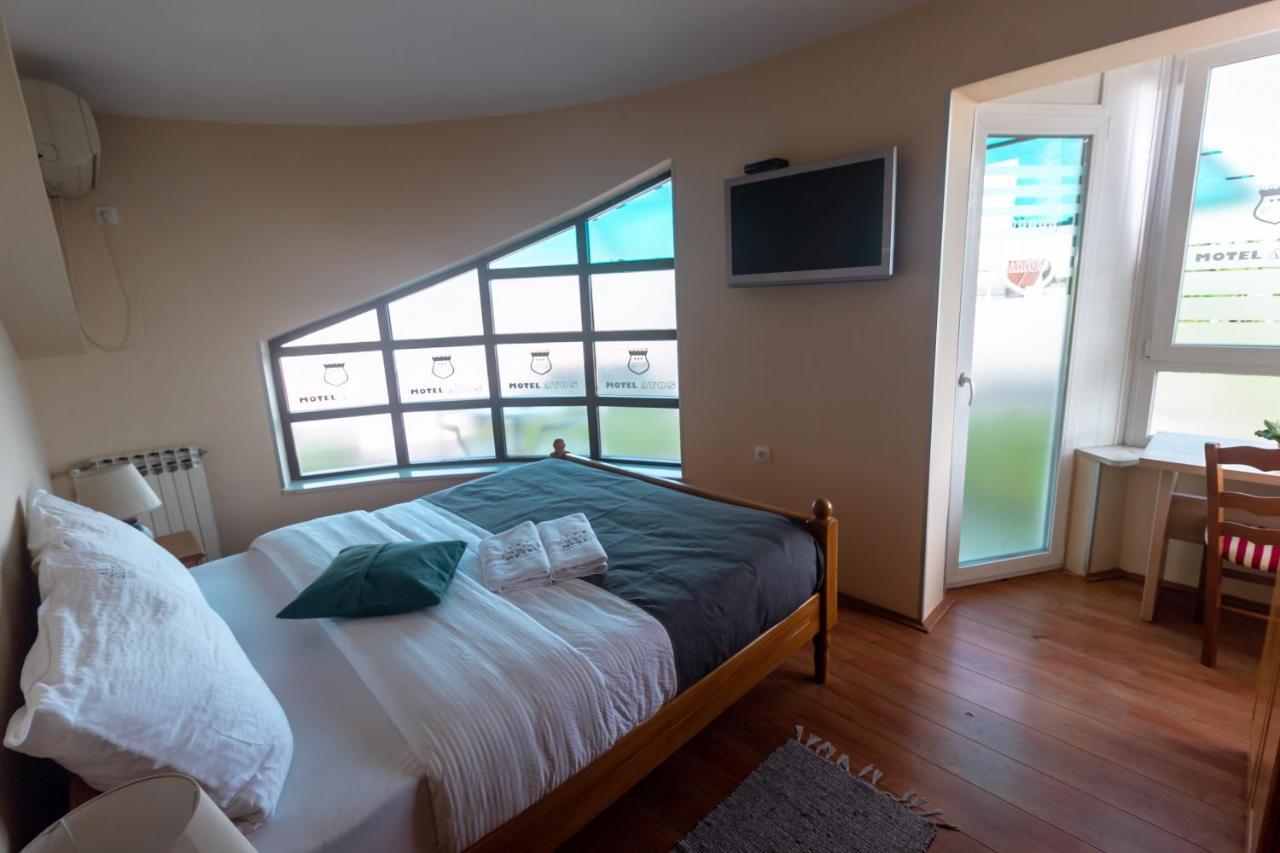 Motel Atos Laktaši Kültér fotó