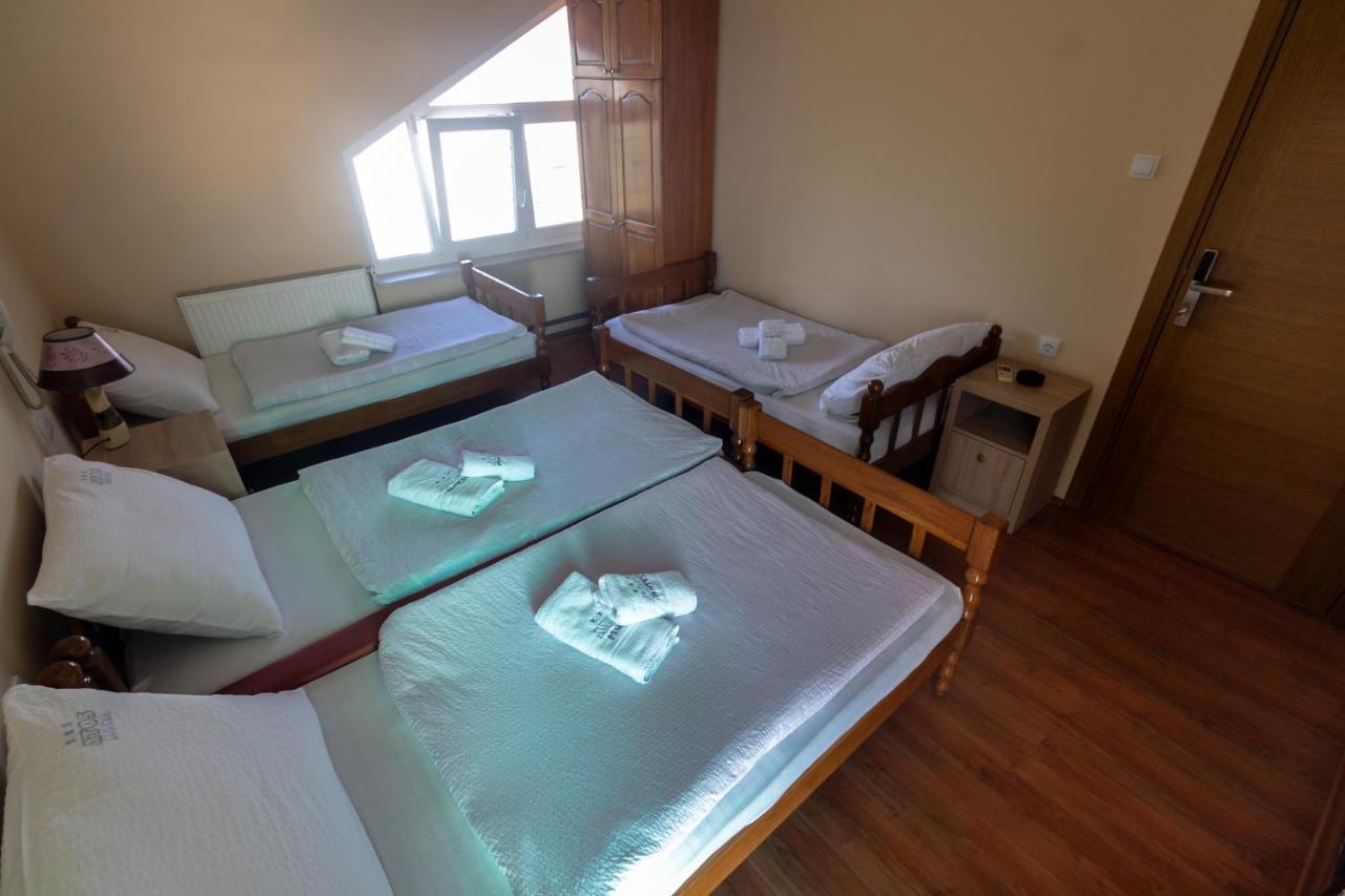 Motel Atos Laktaši Kültér fotó
