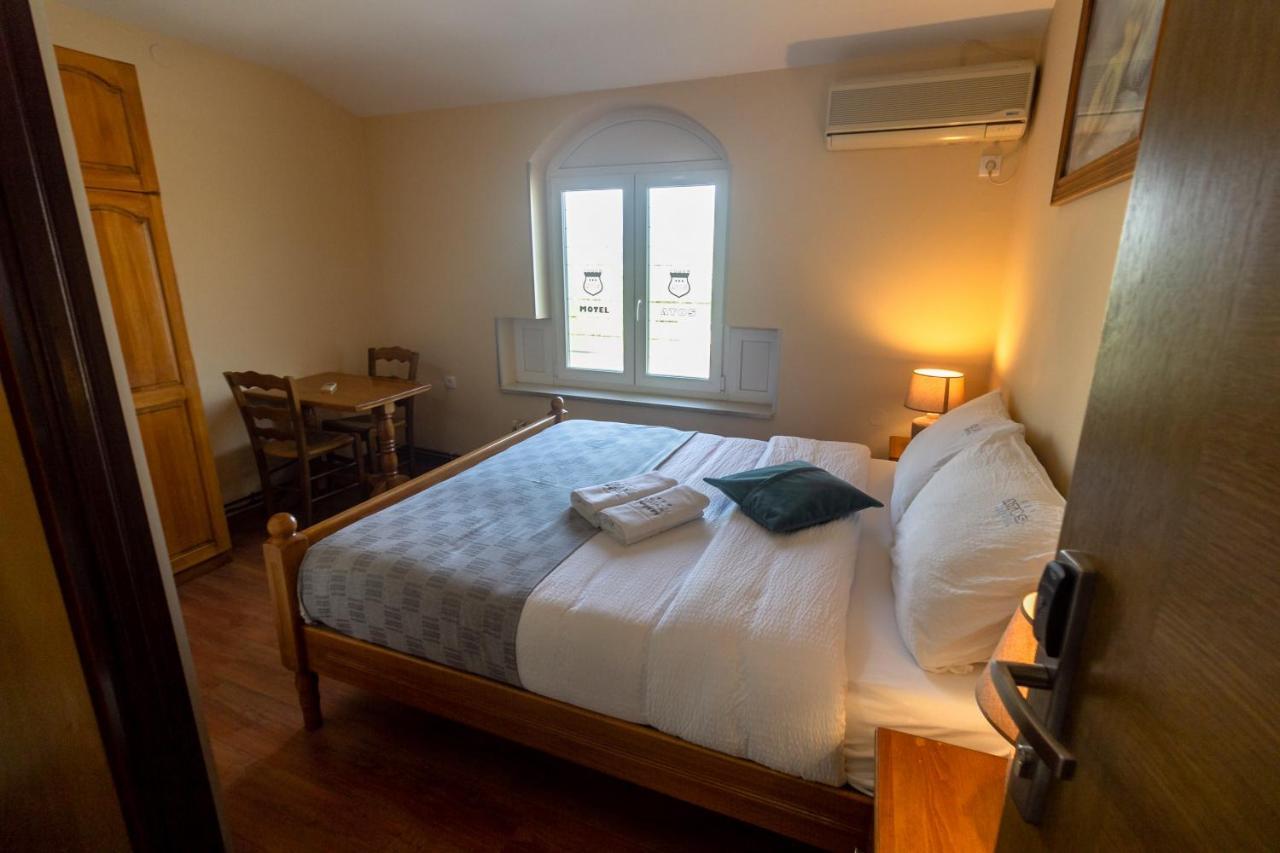 Motel Atos Laktaši Kültér fotó